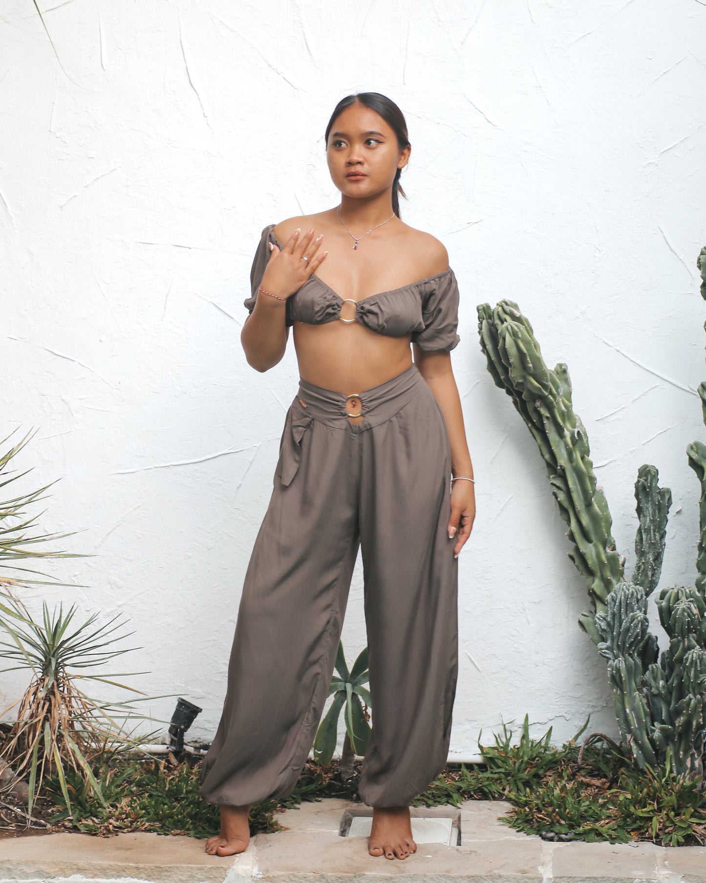 Jasmine Ring Top & Ring Split Pants Set (Stone)