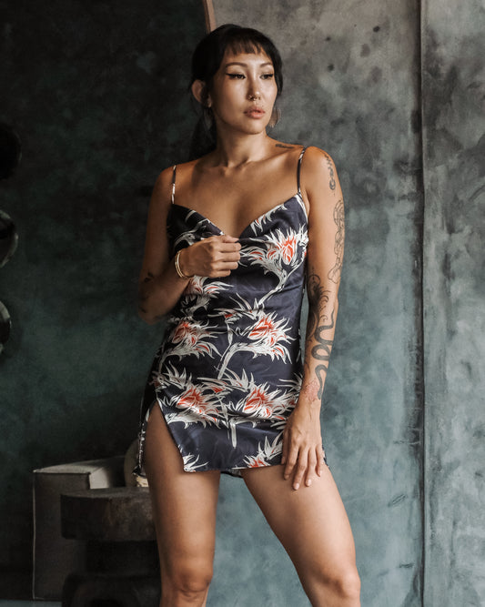 Penelope Mini Silk Slit Dress (Spider Lily)